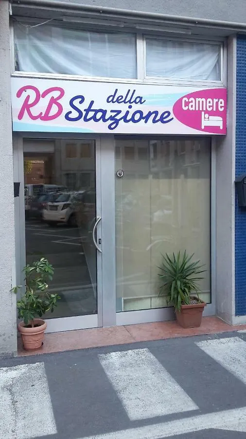 Rb Della Stazione 호텔 페라라 0*,  이탈리아
